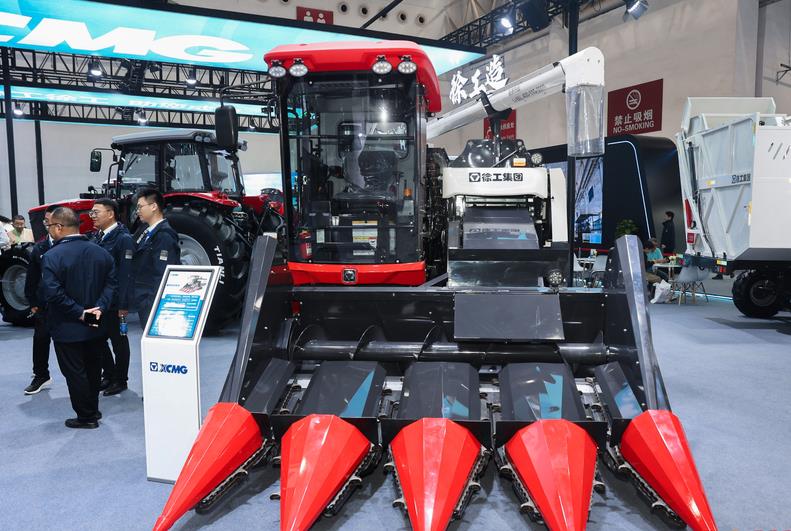 忻府农机发展中心聚焦农机经营服务需求 夯实春耕备耕作业基础